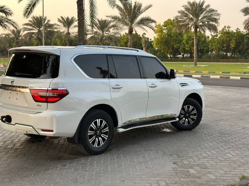 2021 Nissan Patrol LE PLATINUM thumbnail 5