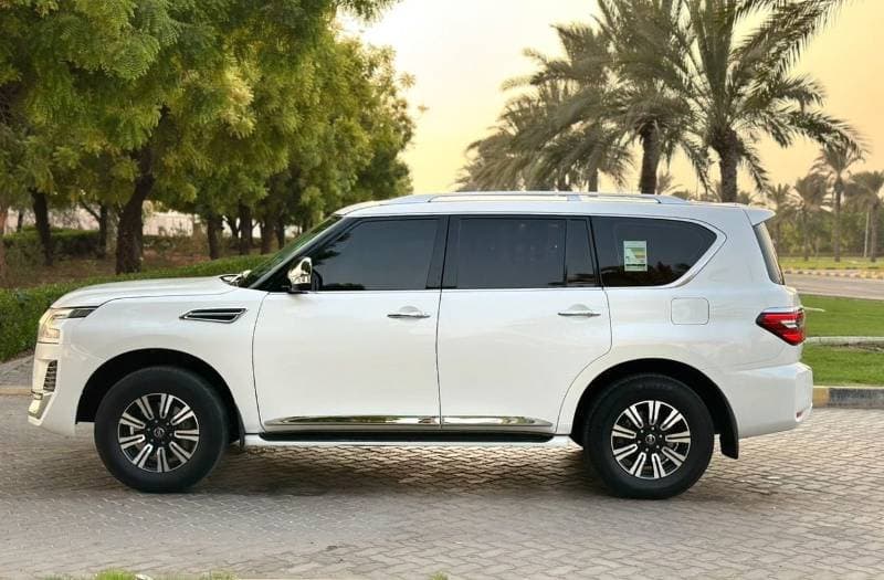 2021 Nissan Patrol LE PLATINUM thumbnail 7