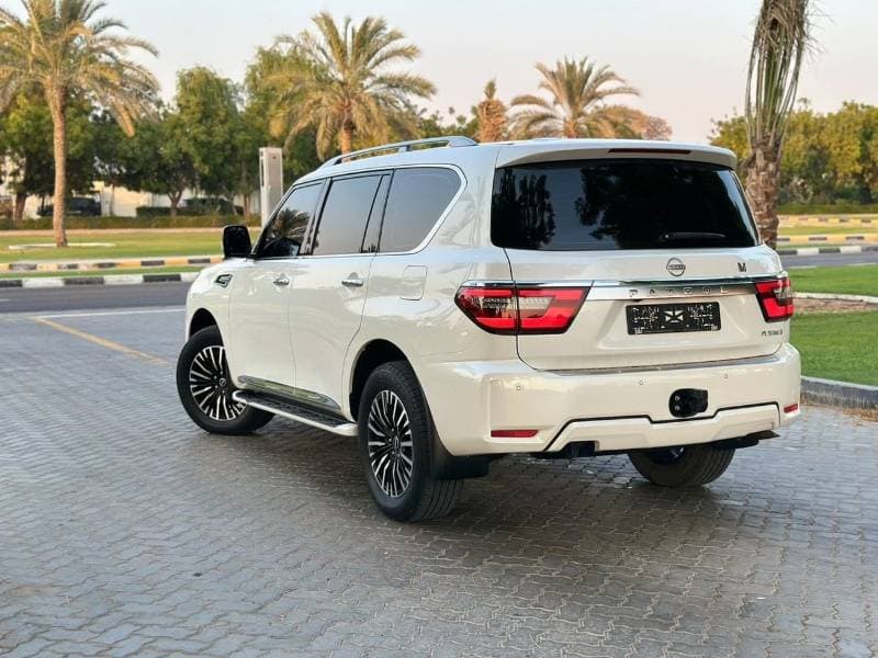 2023 Nissan Patrol SE PLATINUM CITY thumbnail 7
