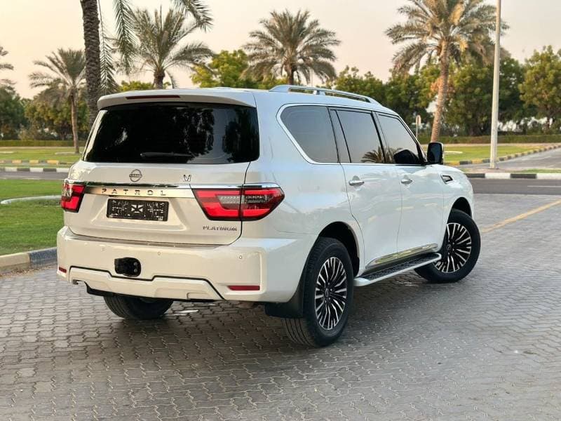 2023 Nissan Patrol SE PLATINUM CITY thumbnail 6