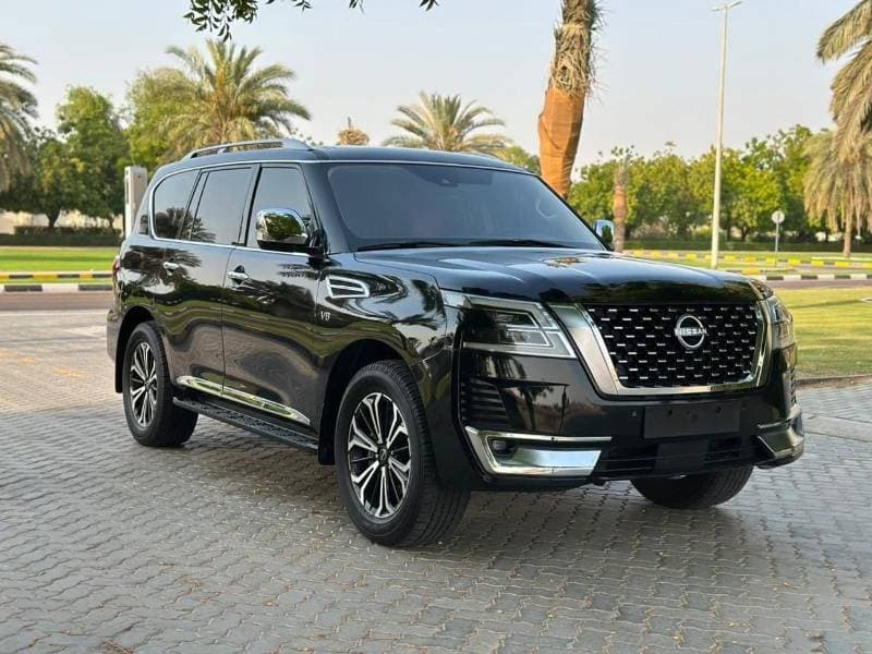 2020 Nissan Patrol LE TITANIUM thumbnail 3