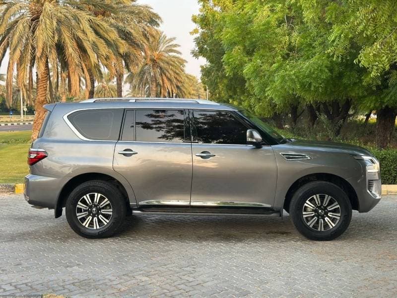 2020 Nissan Patrol SE TITANIUM thumbnail 4
