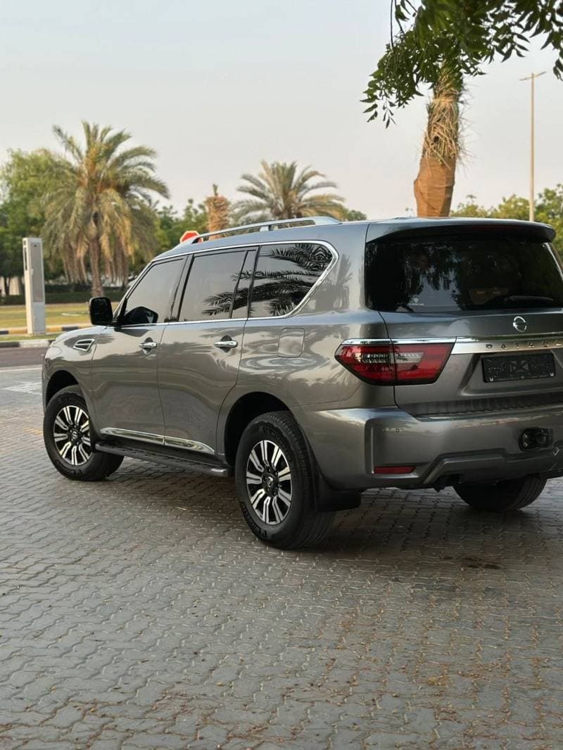 2020 Nissan Patrol SE TITANIUM thumbnail 5