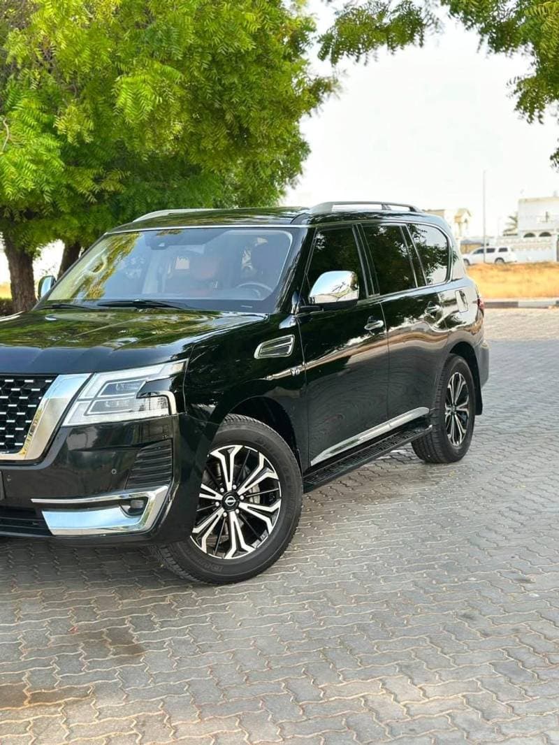 2020 Nissan Patrol LE TITANIUM thumbnail 8
