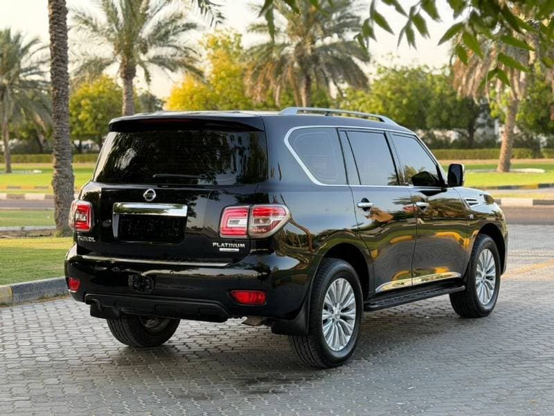 2017 Nissan Patrol LE PLATINUM thumbnail 5