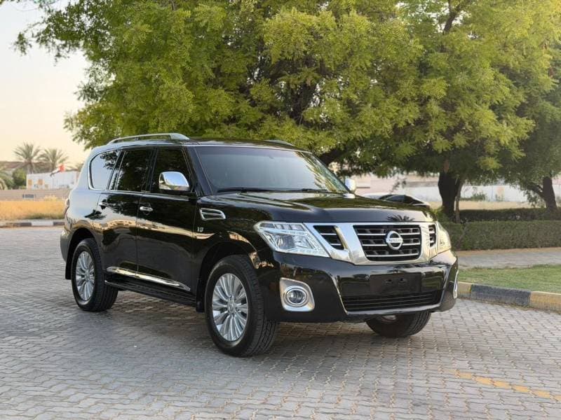 2017 Nissan Patrol LE PLATINUM thumbnail 4