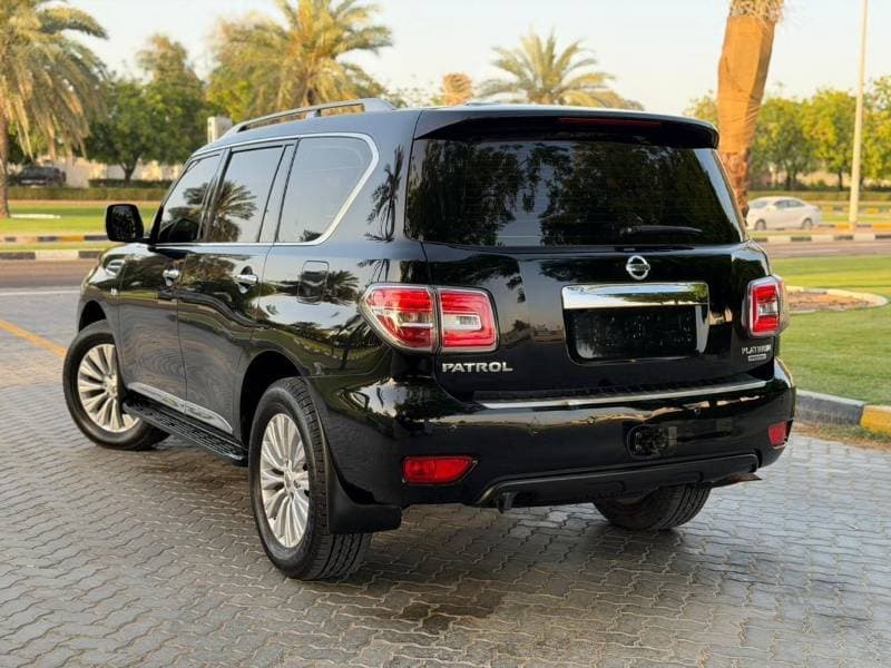 2017 Nissan Patrol LE PLATINUM thumbnail 8