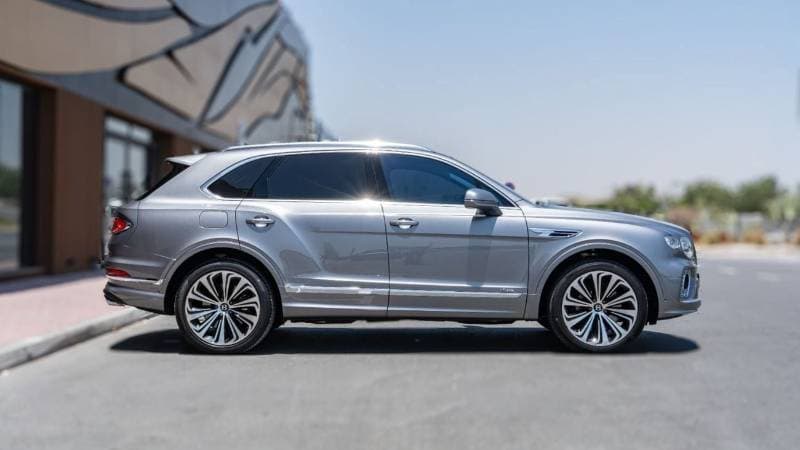 2023 Bentley Bentayga AZURE thumbnail 8