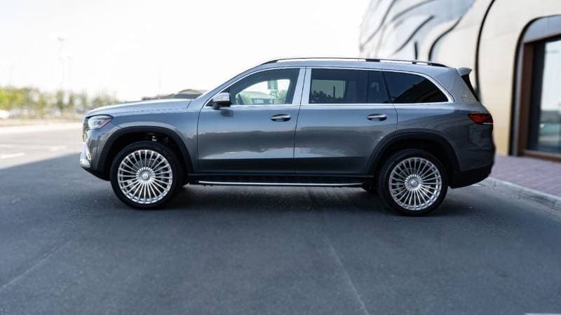 2023 Mercedes Benz GLS450 4MATIC thumbnail 7