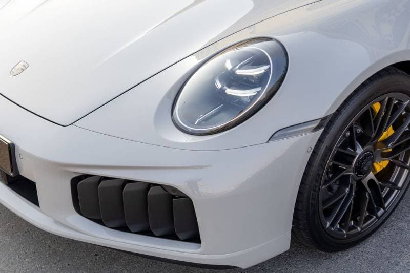 2026 Porsche 911 TURBO S thumbnail 3