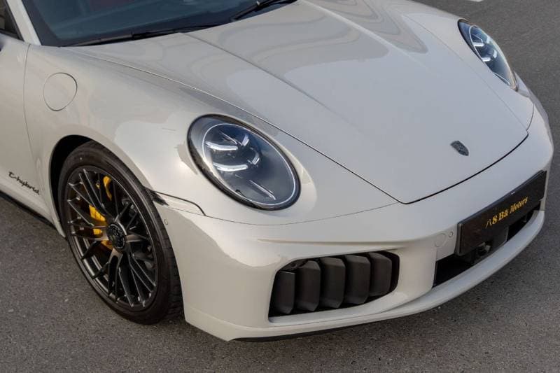 2026 Porsche 911 TURBO S thumbnail 4