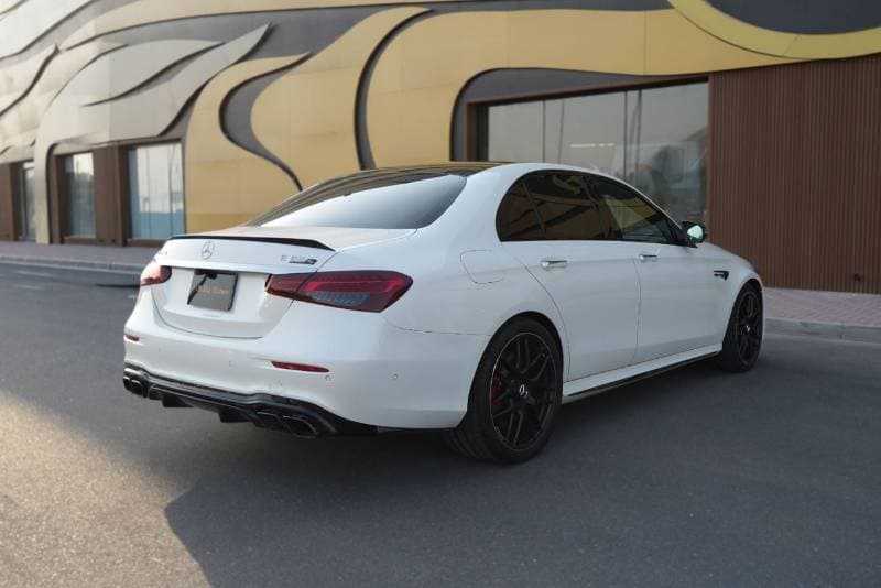 2021 Mercedes Benz E63 AMG S thumbnail 3
