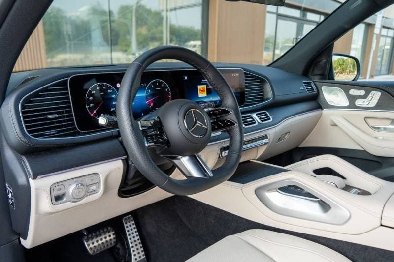 2026 Mercedes Benz GLS450 4MATIC thumbnail 3