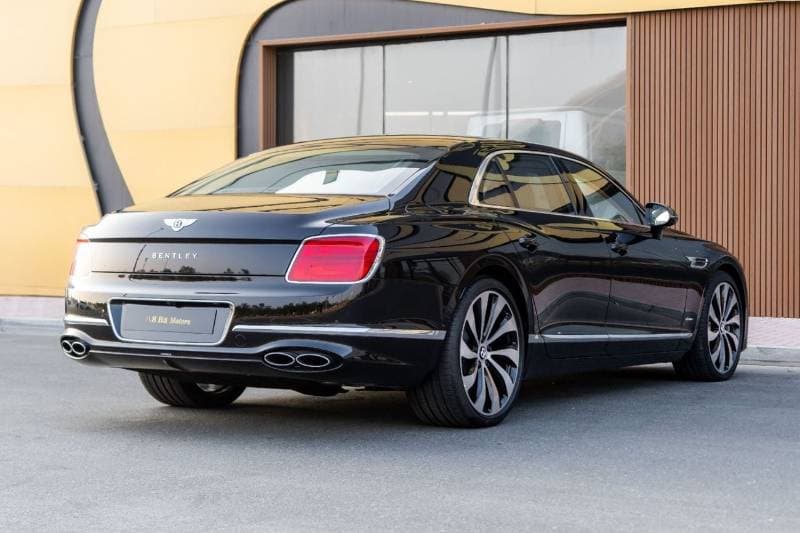 2024 Bentley Flying Spur AZURE thumbnail 4