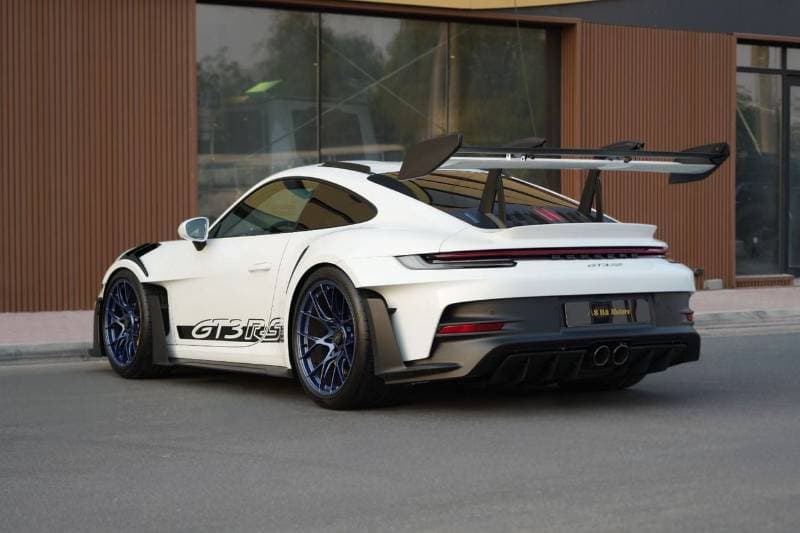 2025 Porsche 911 GT3RS thumbnail 3