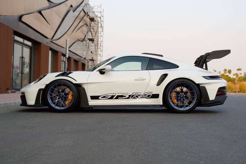 2025 Porsche 911 GT3RS thumbnail 5