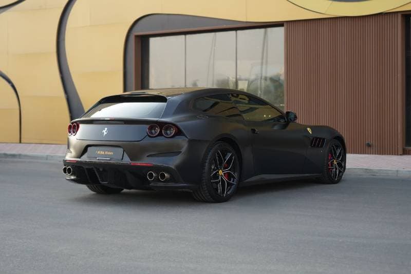 2018 Ferrari GTC4 LUSSO thumbnail 4