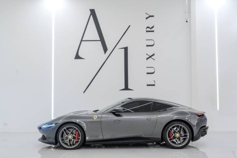 2022 Ferrari Roma STANDARD thumbnail 4