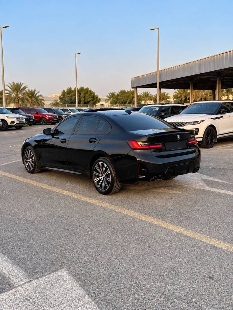 2025 BMW 320i M SPORT thumbnail 5
