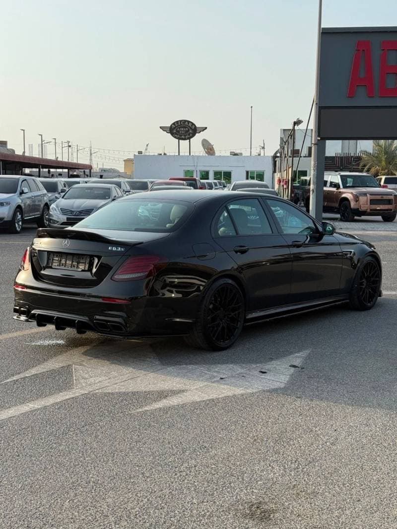 2019 Mercedes Benz E63 AMG thumbnail 4
