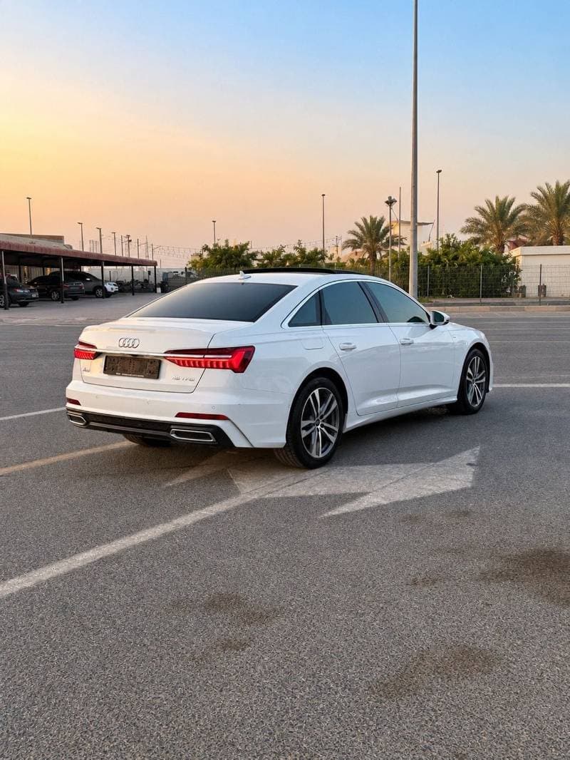 2023 Audi A6 45 TFSI thumbnail 4