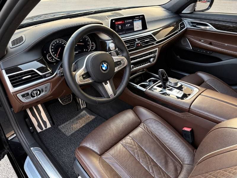2019 BMW M760Li XDRIVE thumbnail 8