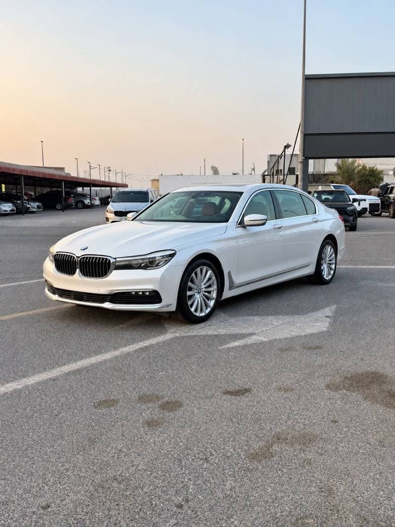 2019 BMW 740Li PURE EXCELLENCE