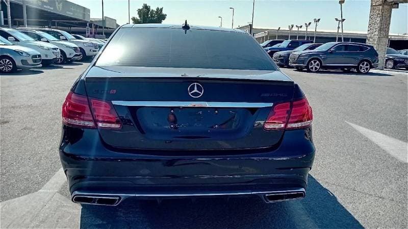 2015 Mercedes Benz E 63S thumbnail 3