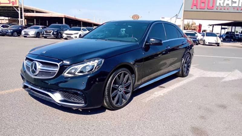 2015 Mercedes Benz E 63S thumbnail 8