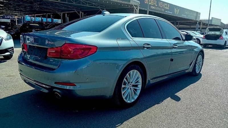 2018 BMW 530Li thumbnail 7