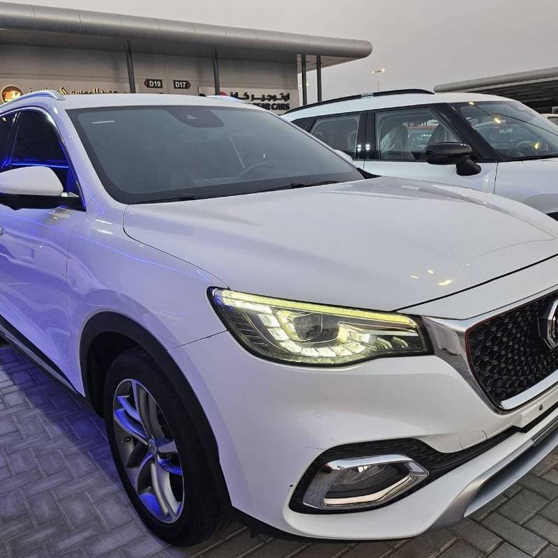 2022 MG HS LUXURY thumbnail 3