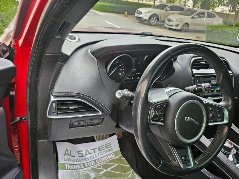 2018 Jaguar F PACE R SPORT thumbnail 5