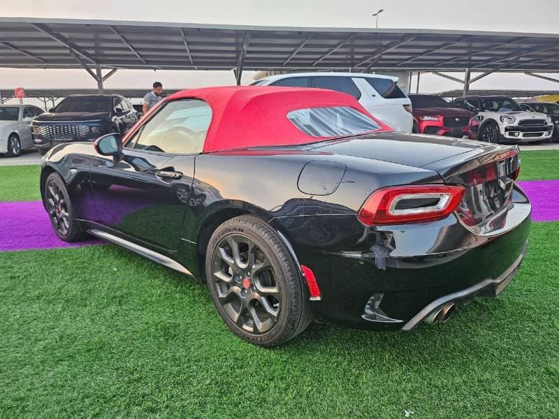 2017 Fiat 124 Spider ABARTH STANDARD thumbnail 3