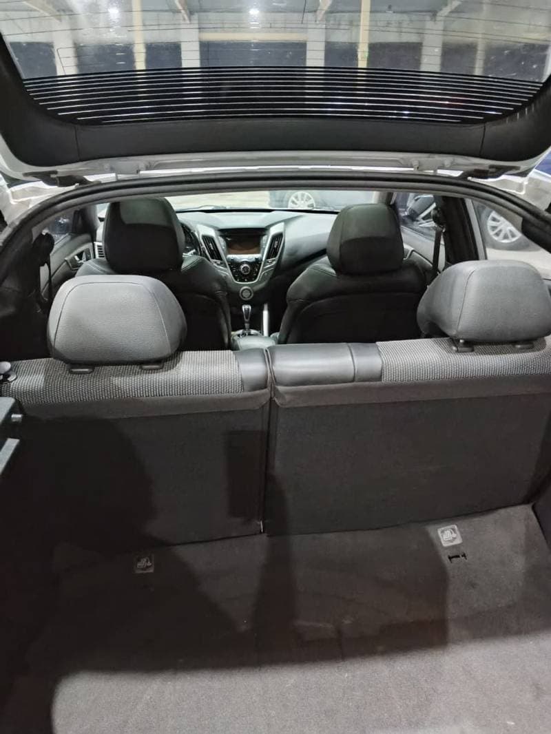 2015 Hyundai Veloster STANDARD thumbnail 6