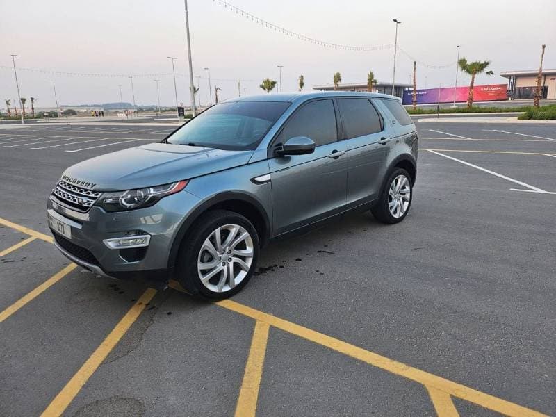 2016 Land Rover Discovery Sport S thumbnail 2