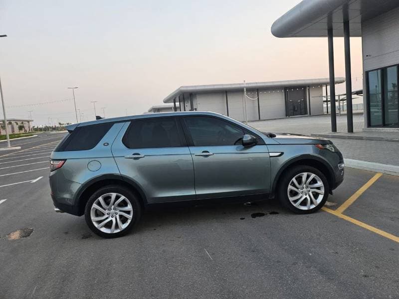 2016 Land Rover Discovery Sport S thumbnail 7