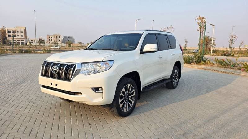 2023 Toyota Prado GXR thumbnail 2