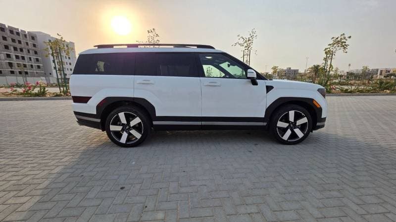 2025 Hyundai Santa Fe PREMIUM thumbnail 3