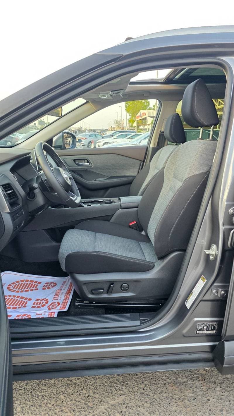 2023 Nissan Rogue PLATINUM thumbnail 8
