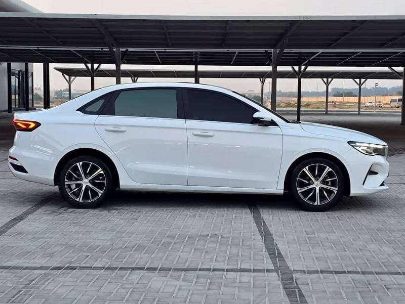 2024 Geely Emgrand GS thumbnail 7