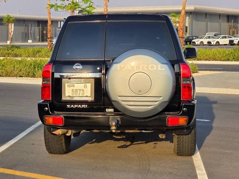 2012 Nissan Patrol HT SAFARI thumbnail 3
