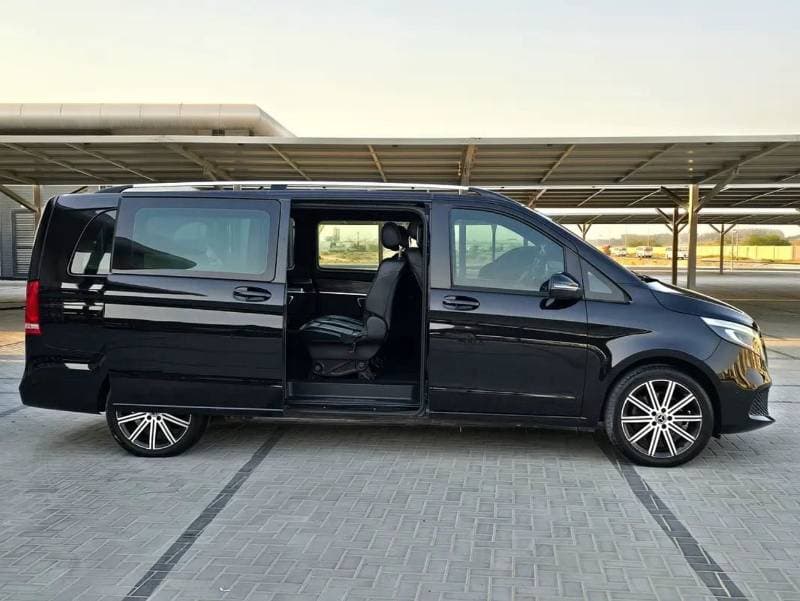 2022 Mercedes Benz Viano thumbnail 4