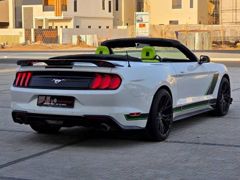 2021 Ford Mustang STANDARD thumbnail 6