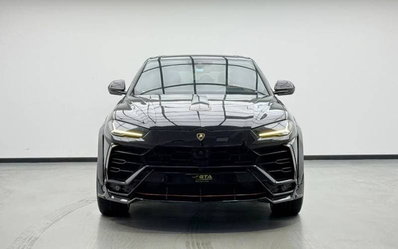 2021 Lamborghini Urus NOVITEC thumbnail 2
