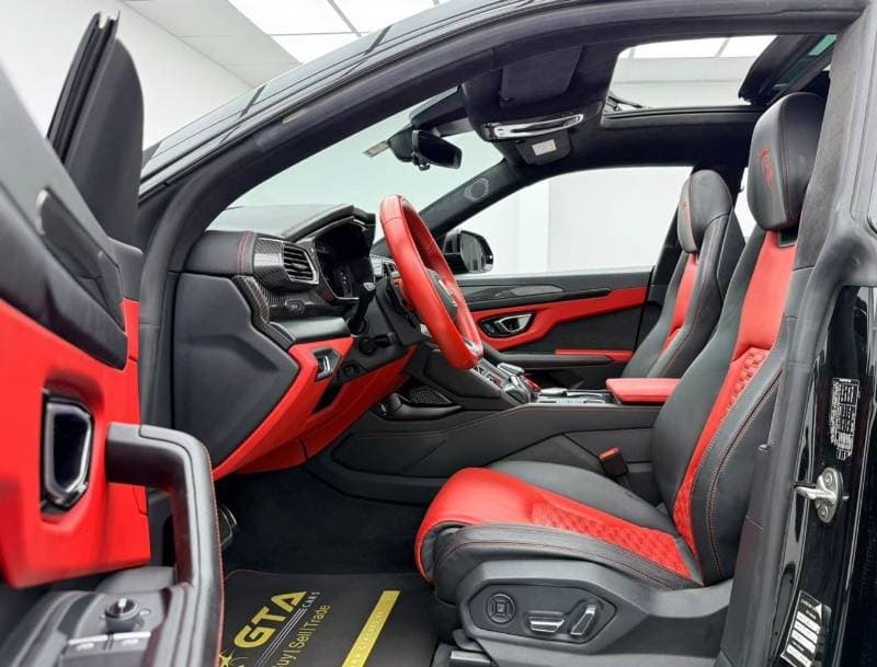 2021 Lamborghini Urus NOVITEC thumbnail 8