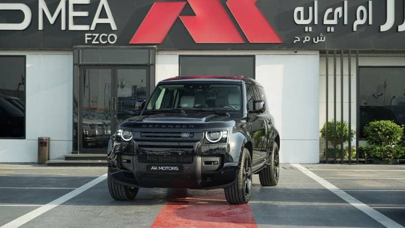 2026 Land Rover Defender P400e X DYNAMIC HSE Plug in Hybrid thumbnail 3