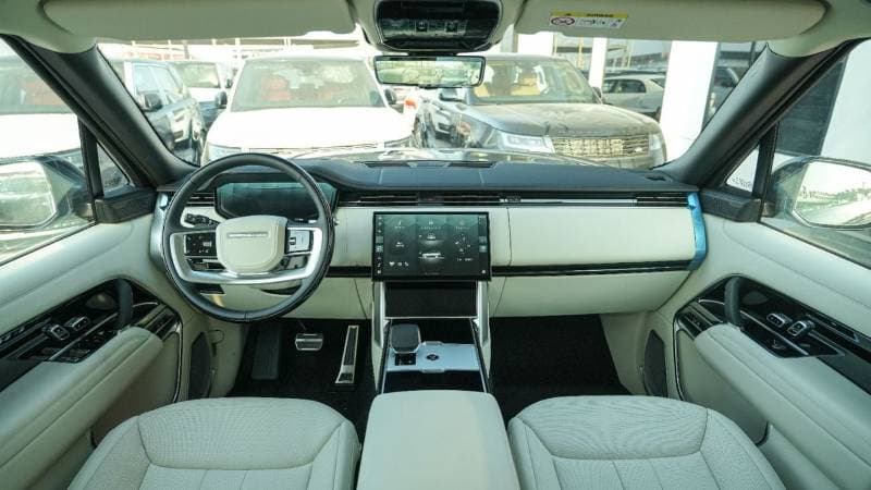2026 Land Rover Range Rover AUTOBIOGRAPHY P530 thumbnail 8