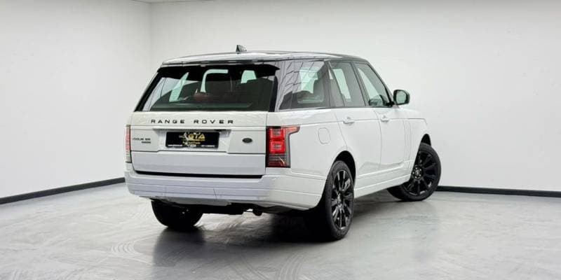 2017 Land Rover Range Rover VOGUE SE thumbnail 4