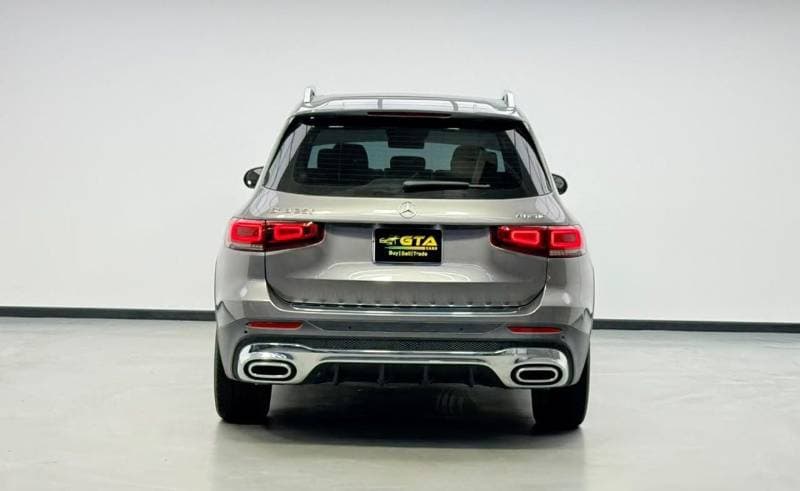 2023 Mercedes Benz GLB250 4MATIC thumbnail 5