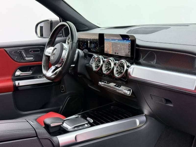 2023 Mercedes Benz GLB250 4MATIC thumbnail 7